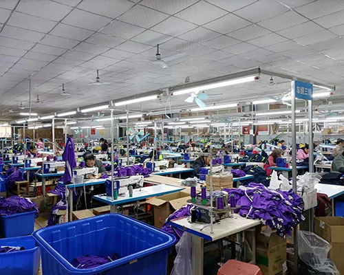 企业工作服定制指南：如何选择专业服务商？