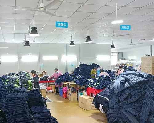 深圳服装批发市场全攻略:从高端定制到工装采购