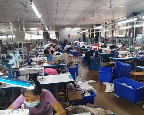 长袖T恤如何摆脱平庸？4个维度解锁高阶穿搭