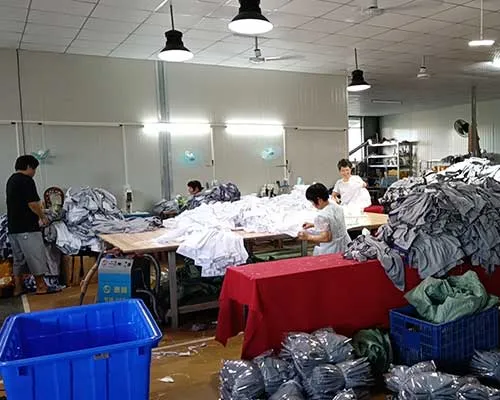 如何选择专业工作服厂家？5大核心标准解析