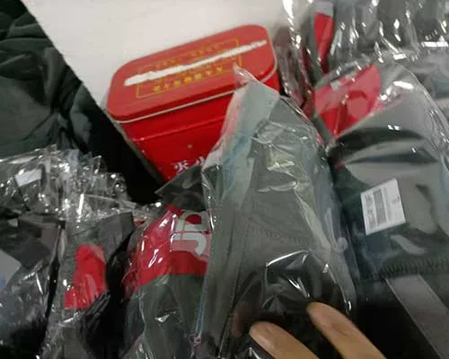 服装工厂定制最低起订量解析-汉唐世家专业指南